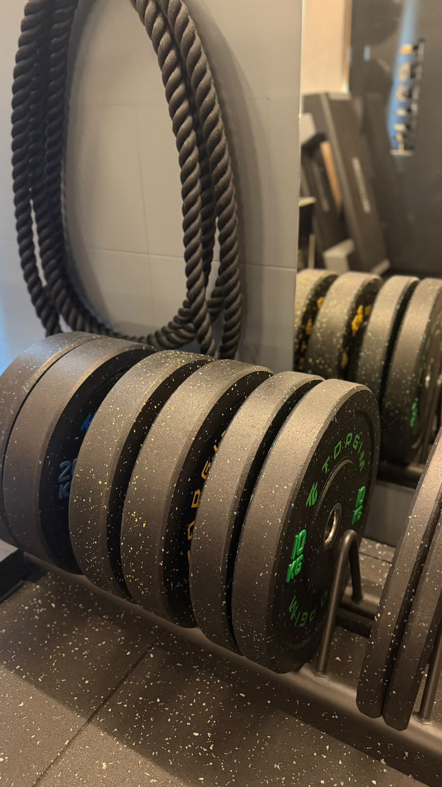 Strength training equipment